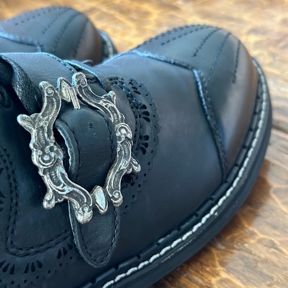 BRAND NEW - John Fluevog Women’s 7TH HEAVEN CAPELLAN Black Wingtip Shoe - Sz 7.5 - Picture 9 of 11